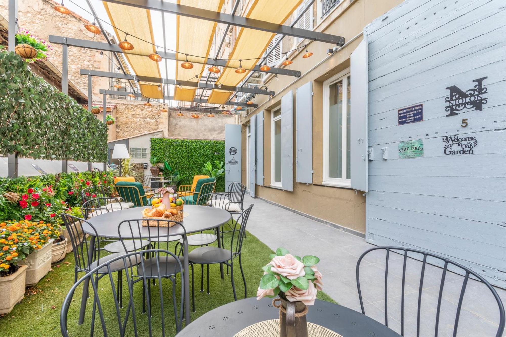 Adira Marseille Montgrand 2 Etoiles Leilighet Eksteriør bilde