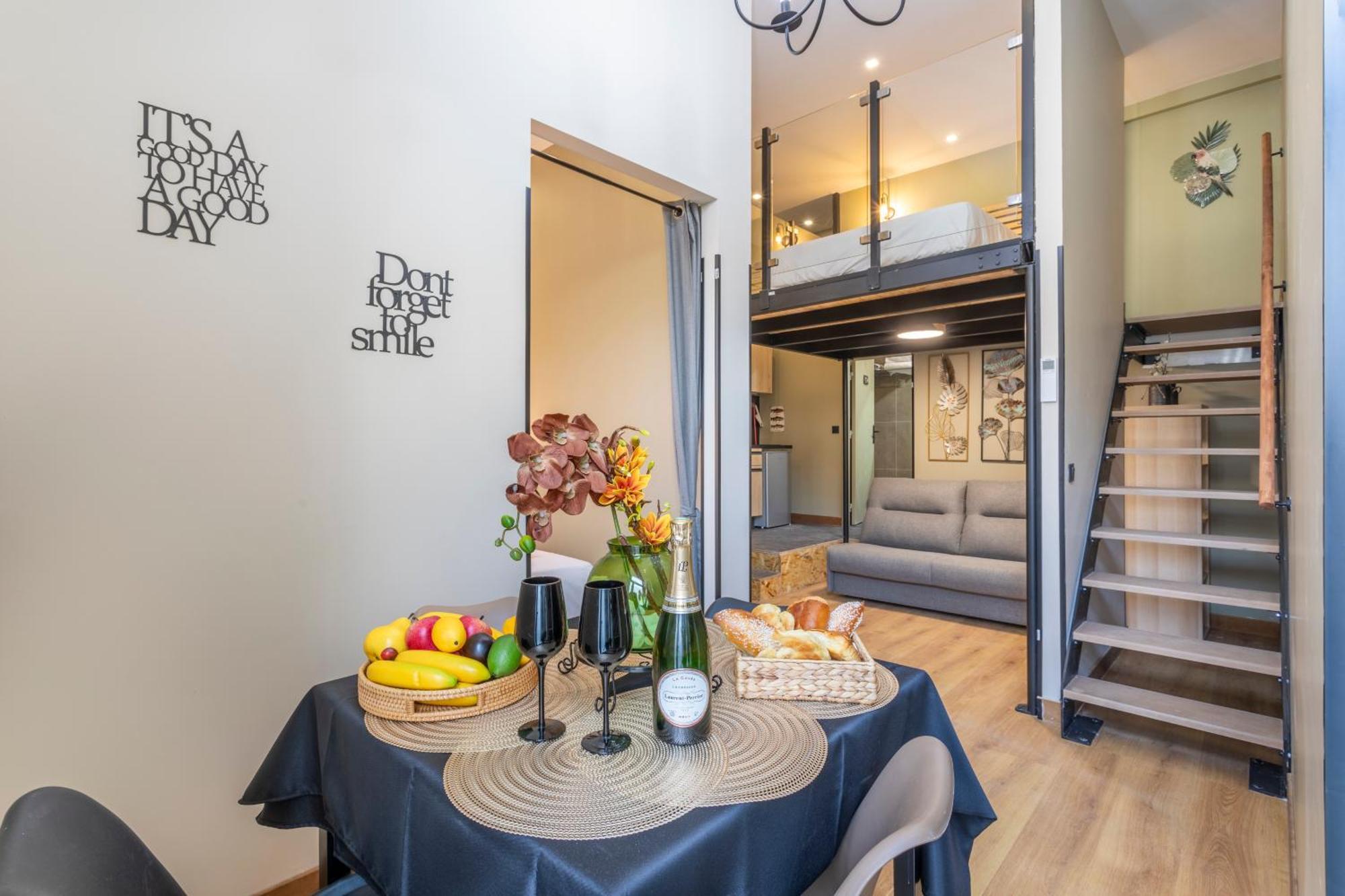 Adira Marseille Montgrand 2 Etoiles Leilighet Eksteriør bilde